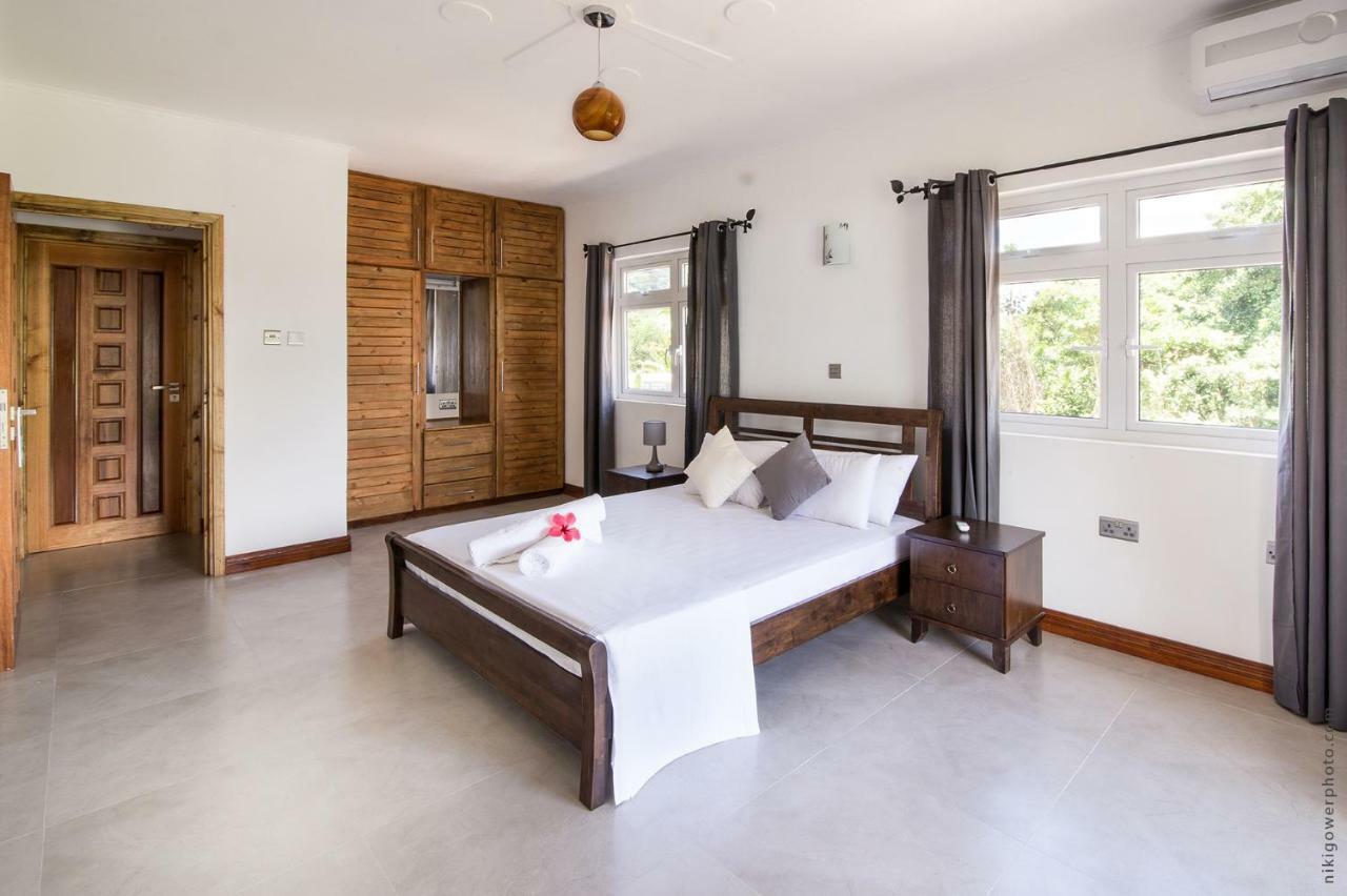 Flora'S Self Catering Apartments Victoria Εξωτερικό φωτογραφία